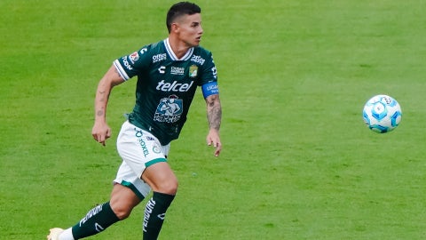 James por poco marca un golazo