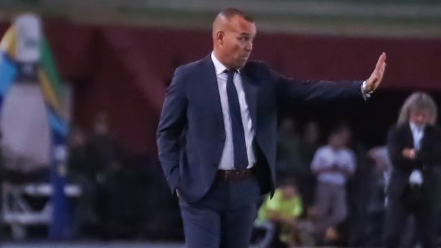 Rafael Dudamel protagonizó un cruce en rueda de prensa