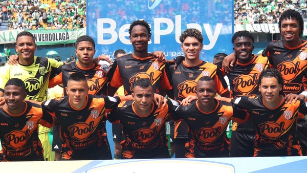 Envigado sufrió jugada de gol anulada y dos rojas vs. Nacional