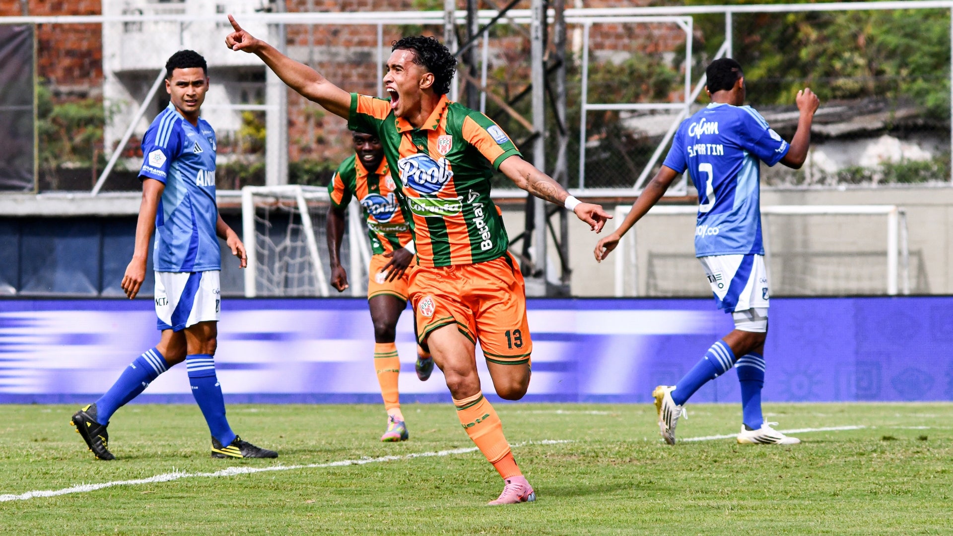 Envigado marcó gol a Millonarios por Tomás Soto - VizzorImage