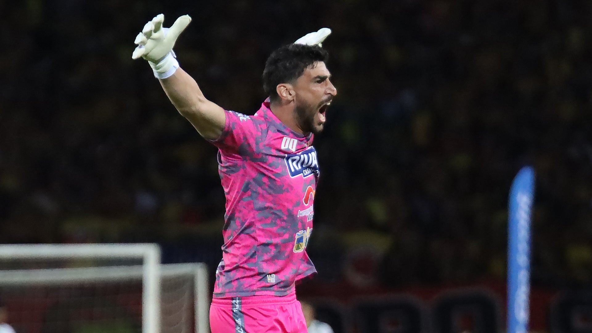 Ichazo negó dos goles de Once Caldas a Pereira - VizzorImage