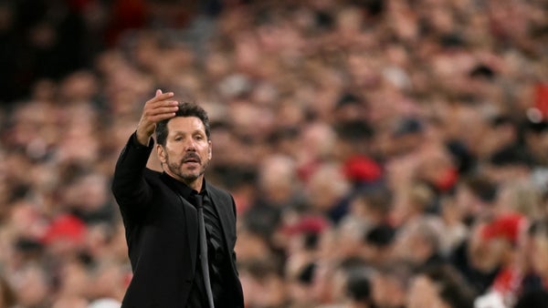 Cholo Simeone causó controversia con hinchada rival en Champions