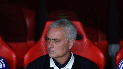 José Mourinho fue presentado con su nuevo club (1)