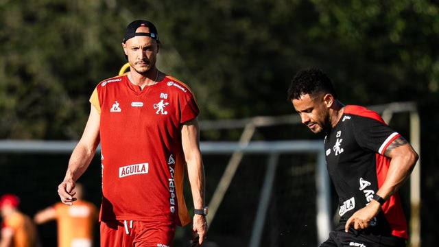 David González en entrenamiento con América de Cali
