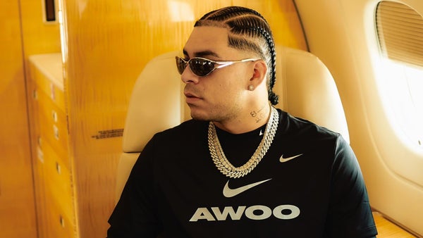 Ryan Castro presenta colección que celebra sus orígenes