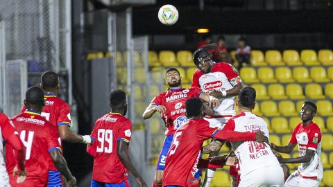 Santa Fe igualo in extremis ante Pasto - VizzorImage