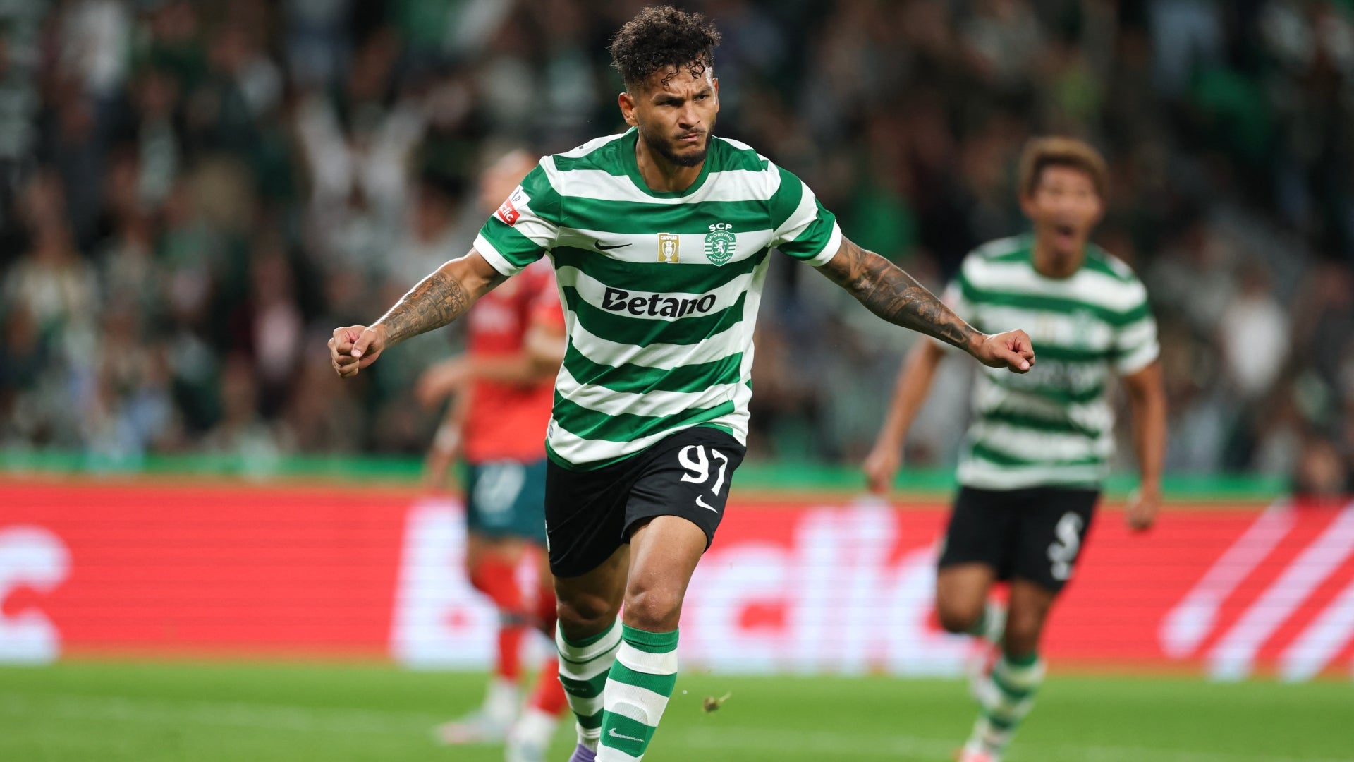 Luis Suárez volvió a anotar en Portugal