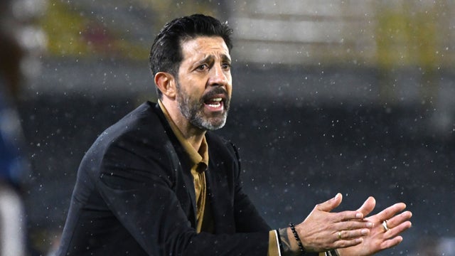 Jorge Bava podría salir de Santa Fe