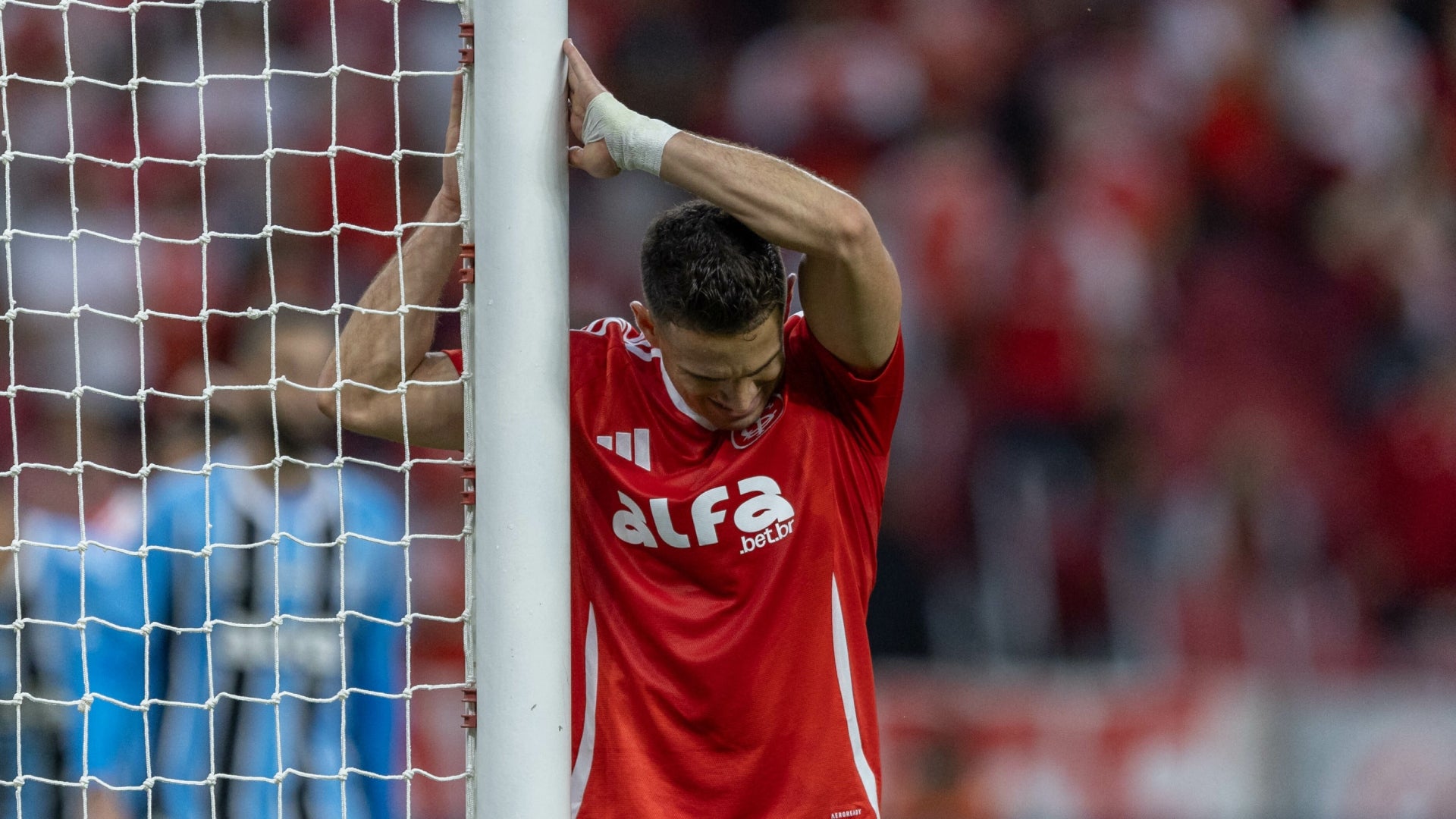 Borré falló una gran oportunidad en el clásico ante Gremio