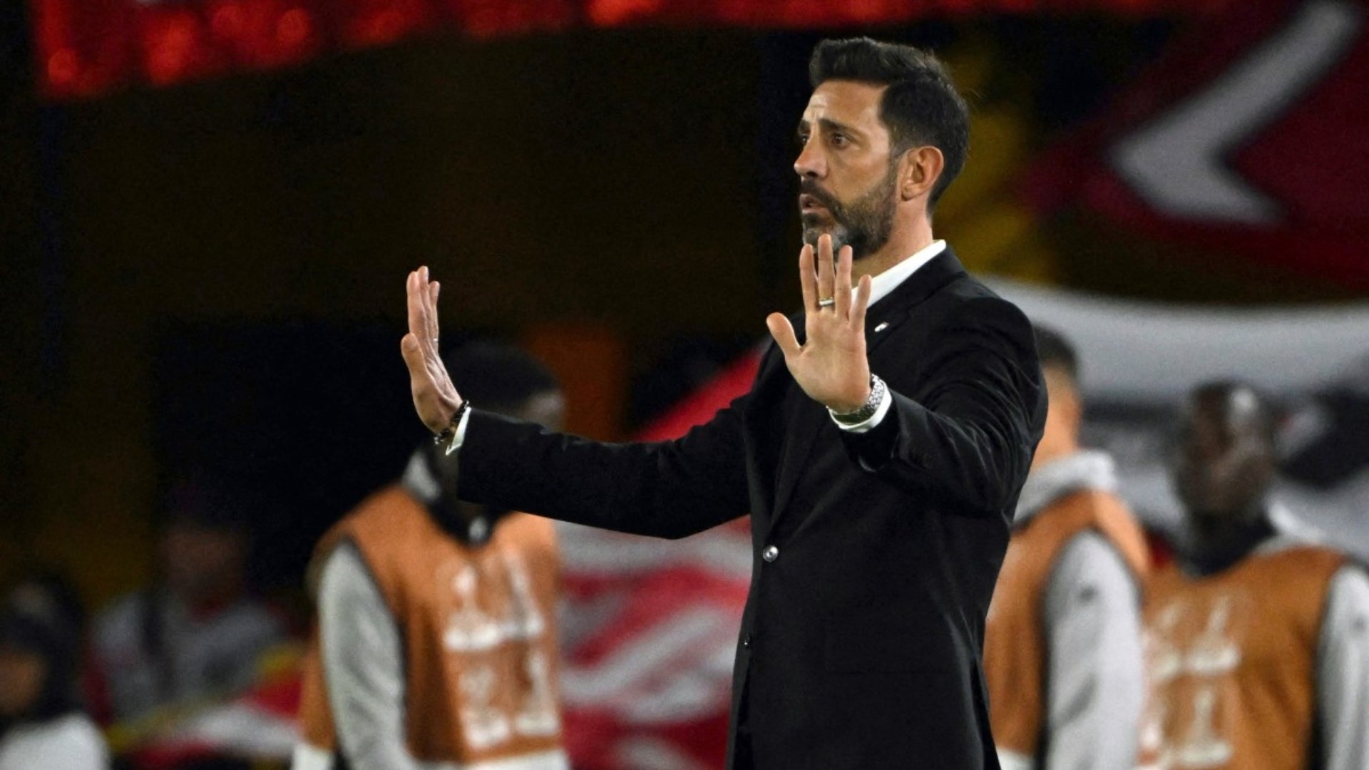 Jorge Bava no continúa como DT de Santa Fe - AFP