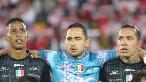 James Aguirre salvo a Once Caldas ante Independiente del Valle - AFP