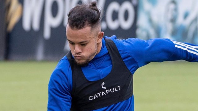 Leonardo Castro entrena en Millonarios - @MillosFCoficial