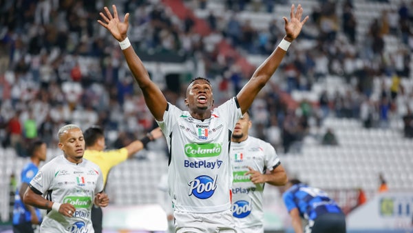 Once Caldas aplastó a Boyacá Chicó en un partidazo