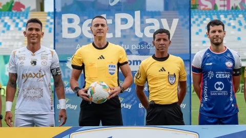 Roldán expulso a jugador de Llaneros vs Alianza - VizzorImage