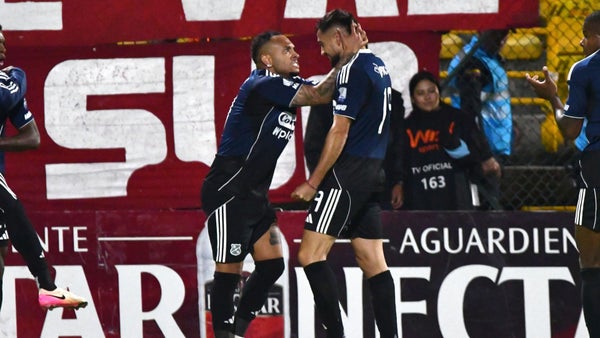 Medellín goleó a Santa Fe y es semifinalista de la Copa BetPlay