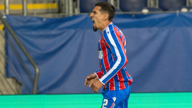 Daniel Muñoz marcó un nuevo gol con Crystal Palace