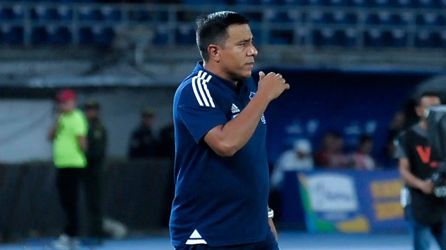 César Farías habría sido descartado por una selección