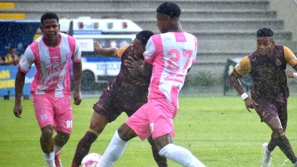 Tolima pidió tarjeta roja por esta dura falta de Envigado