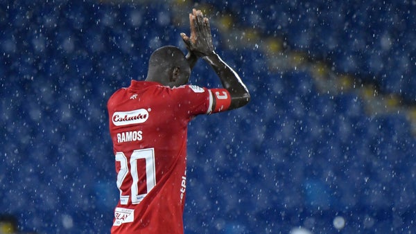 Adrián Ramos explicó por qué pidió perdón tras su gol en América