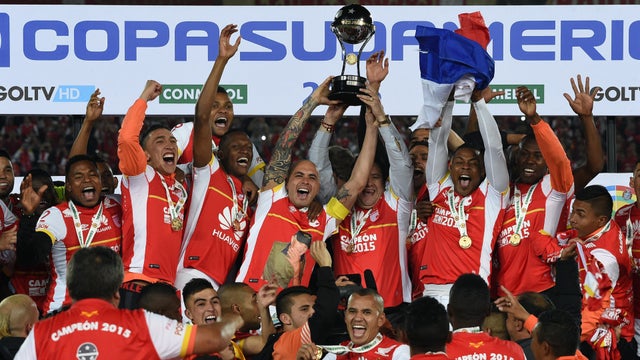 Ídolo de Santa Fe recibió la licencia como entrenador