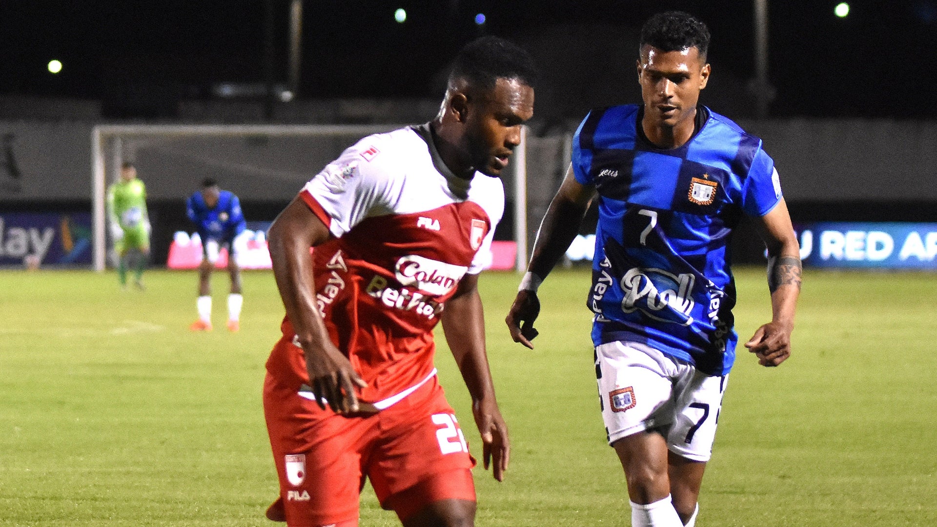 Boyaca Chico y Santa Fe igualaron en Tunja - VizzorImage