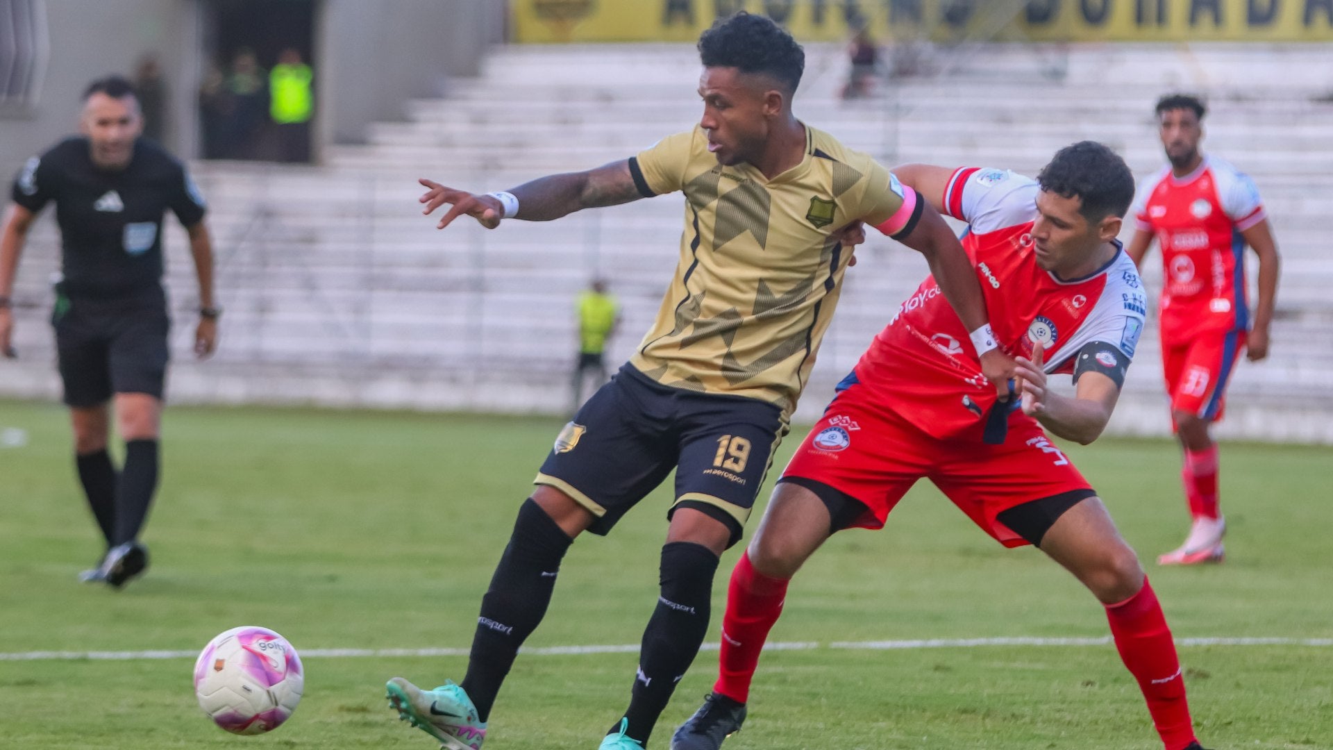 Alianza se quedó con uno menos ante Águilas Doradas