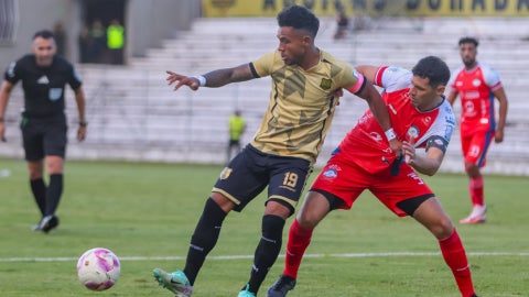 Alianza se quedó con uno menos ante Águilas Doradas