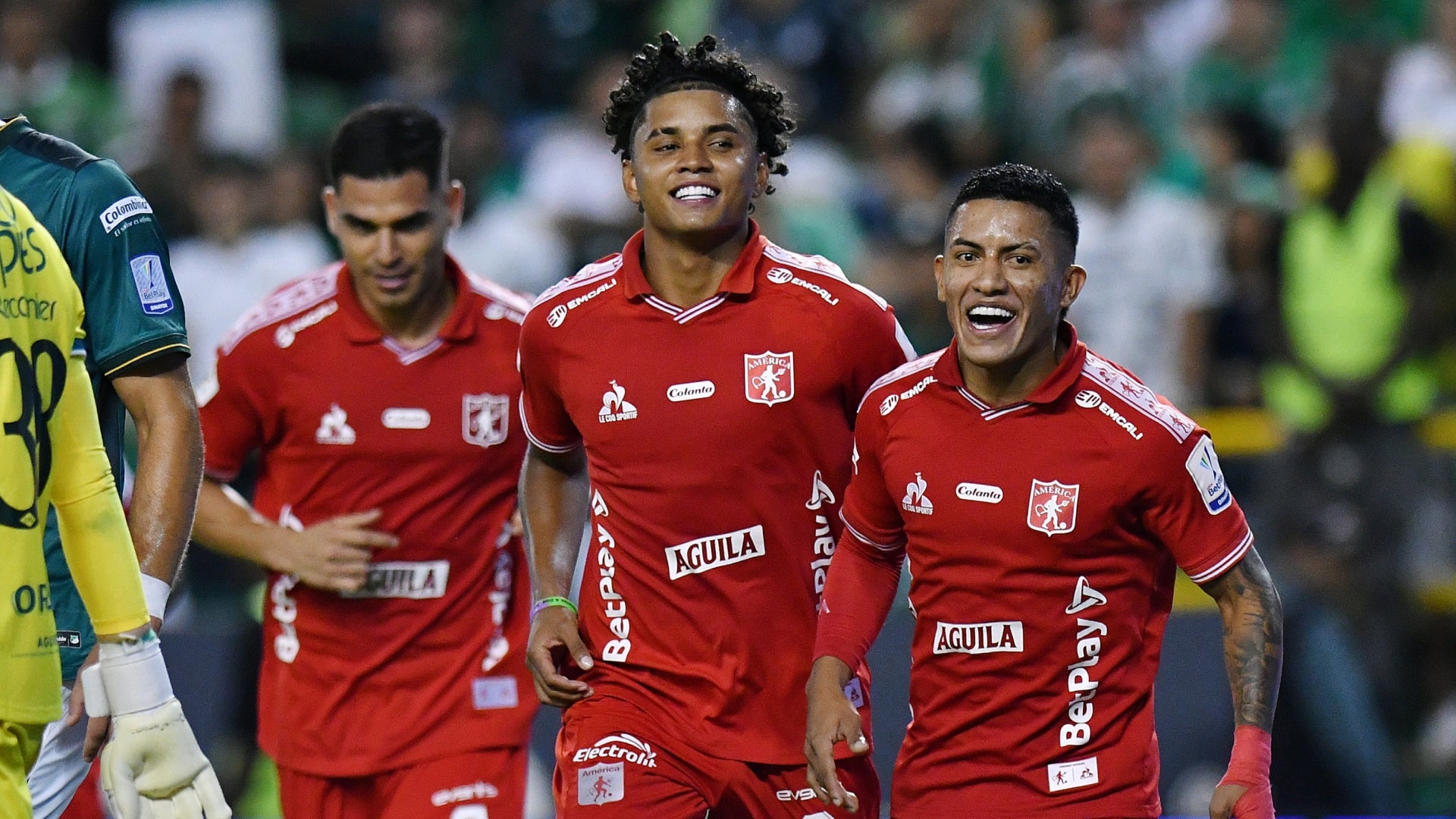 América se quedo con el clasico vs Cali - VizzorImage