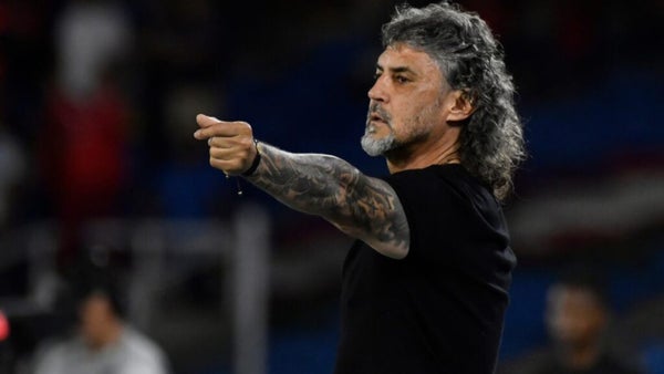 Este será el futuro de Leonel Álvarez tras la eliminación en Sudamericana