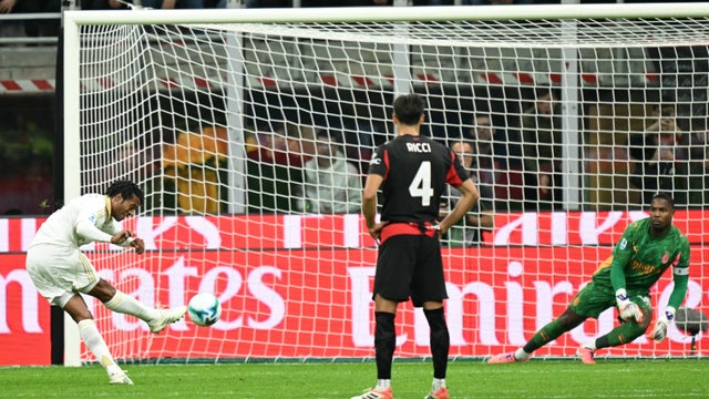 Cuadrado le marco gol a Milan con Pisa en Italia - AFP