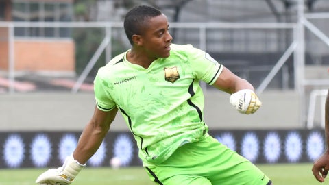 Wuilker Fariñez cometio penal de Aguilas vs Pereira - VizzorImage