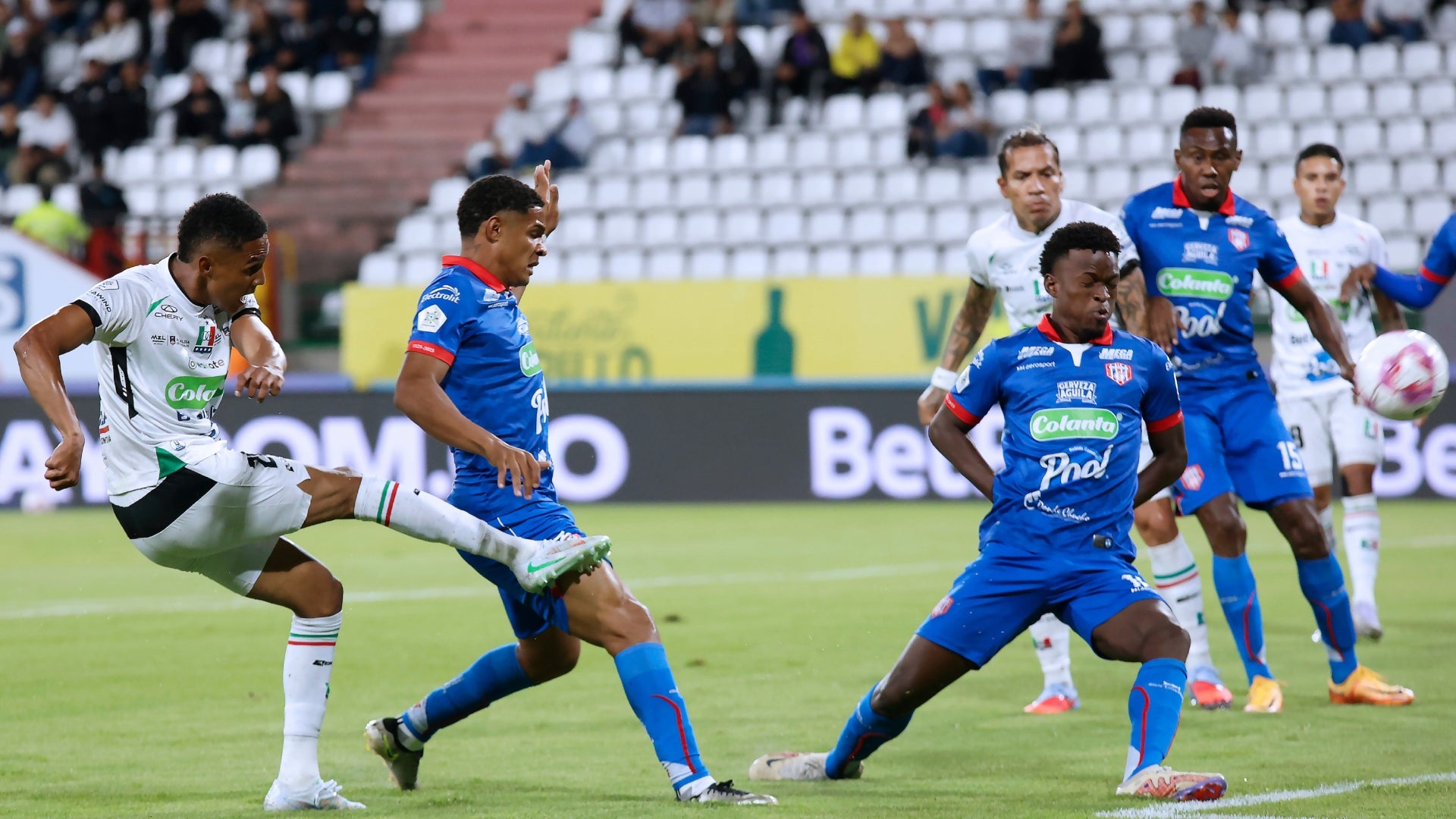 Once Caldas sentencio el descenso de Unión Magdalena - VizzorImage