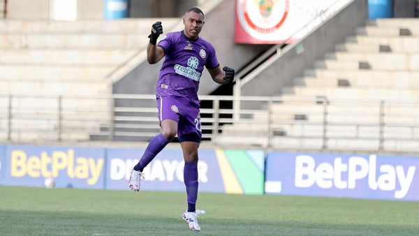 Real Santander sorprende a Huila tras ganar sobre el final