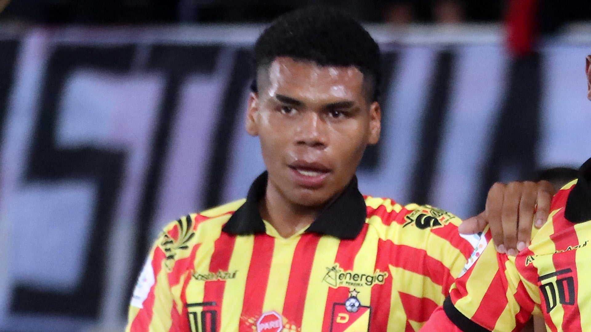 Carlos Vega, expulsado en Pereira vs Pasto - VizzorImage