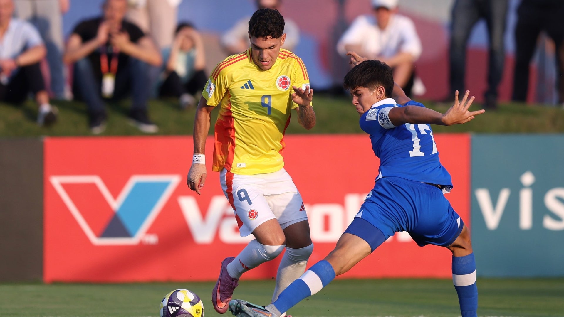 Colombia no pasó del empate ante El Salvador - @LaSelecta_SLV