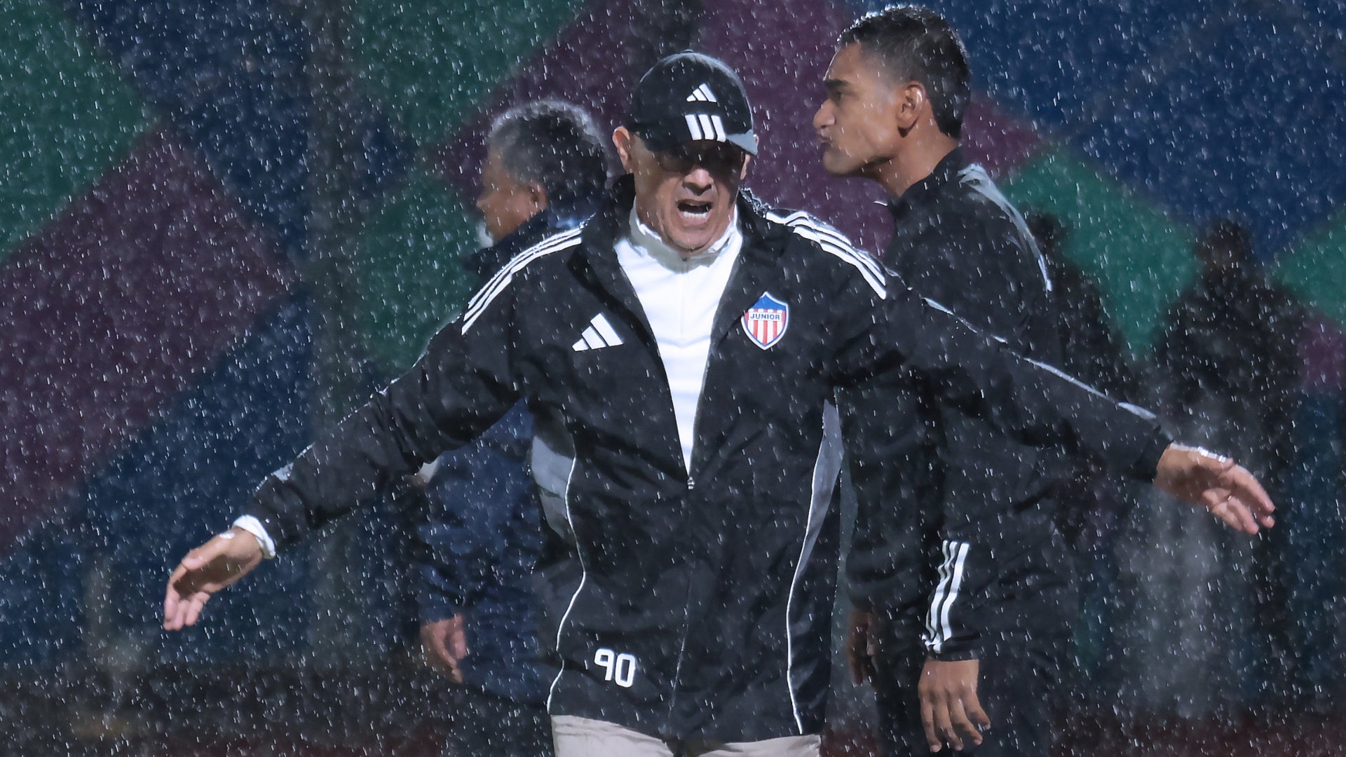 Alfredo Arias, técnico de Junior - VizzorImage