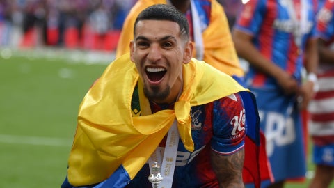 Daniel Muñoz sería pretendido por tres gigantes europeos - @EmiratesFACup