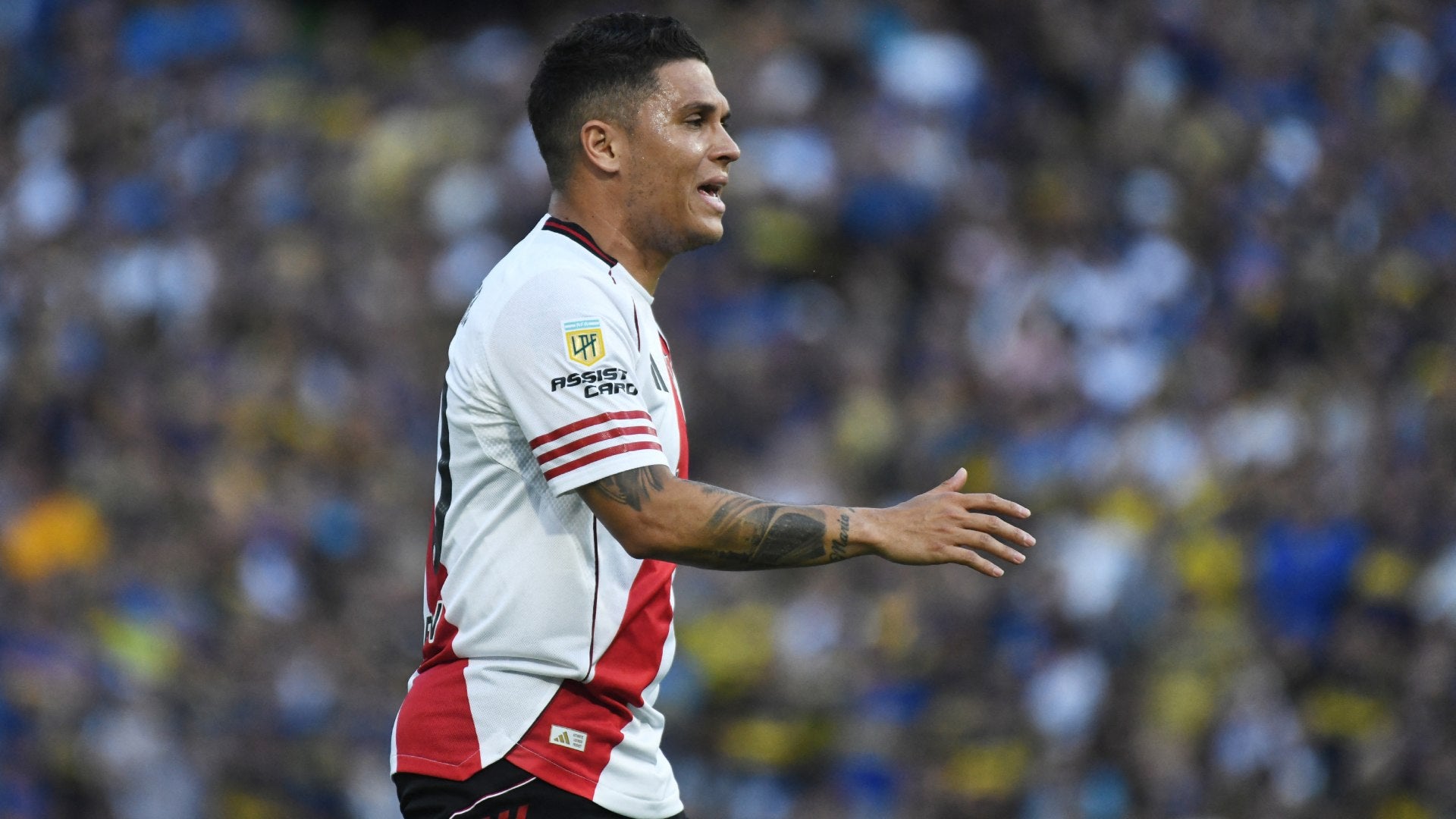 Juan Fernando Quintero tuvo un picante cruce tras perder ante Boca