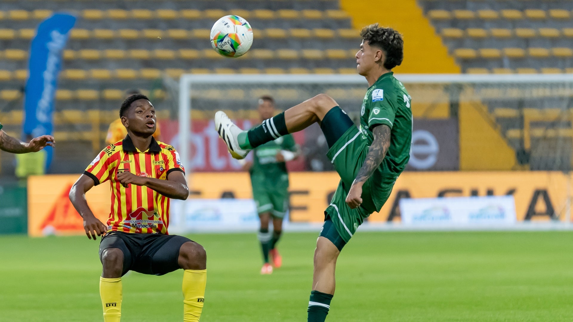 El palo negó el gol a La Equidad