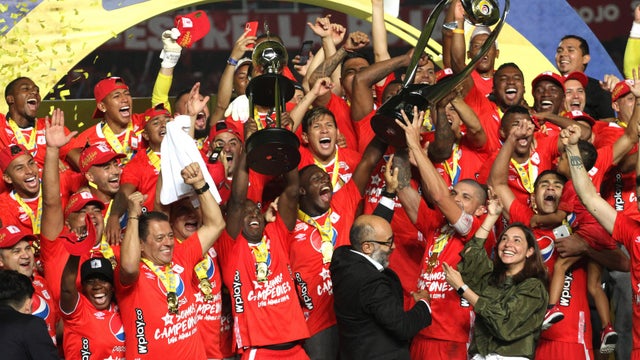 América buscaría a dos de sus campeones