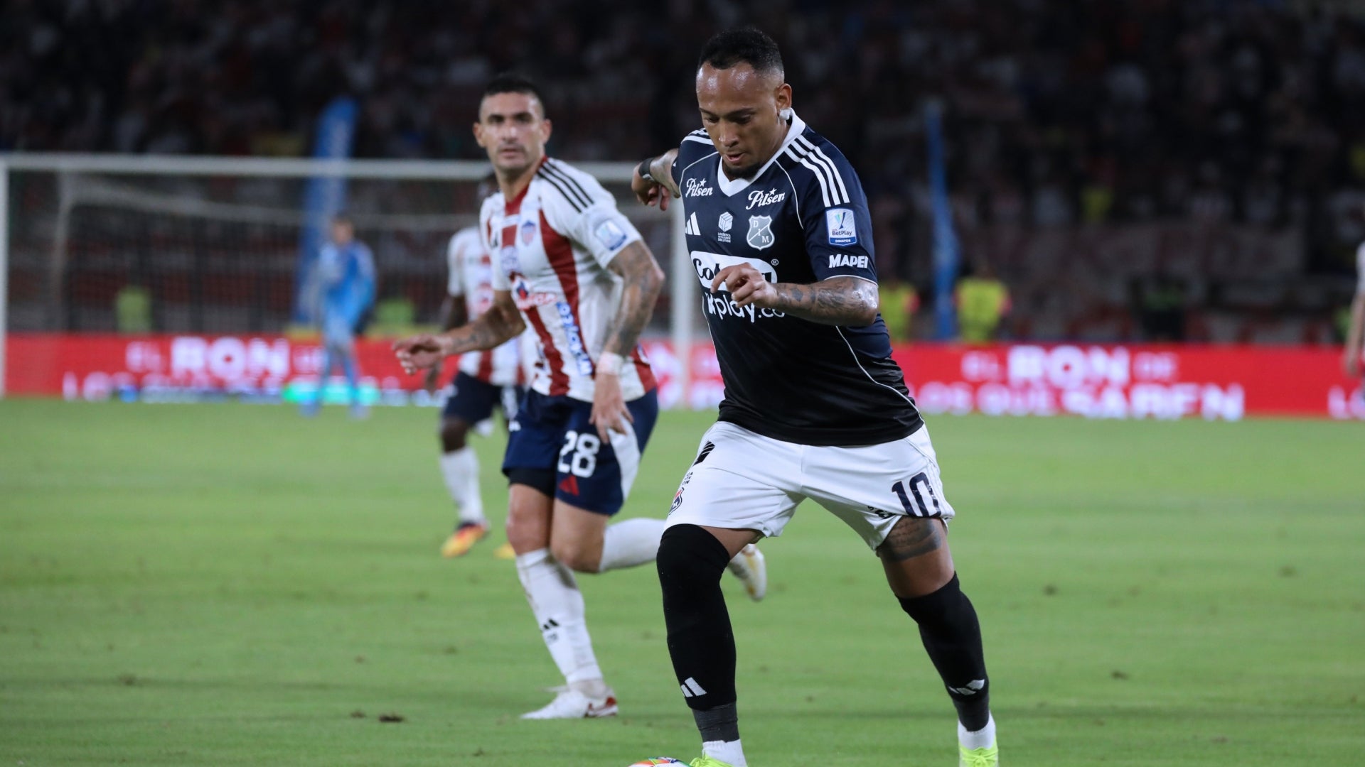 Jarlan Barrera se devoro el gol de Medellin a Junior - VizzorImage