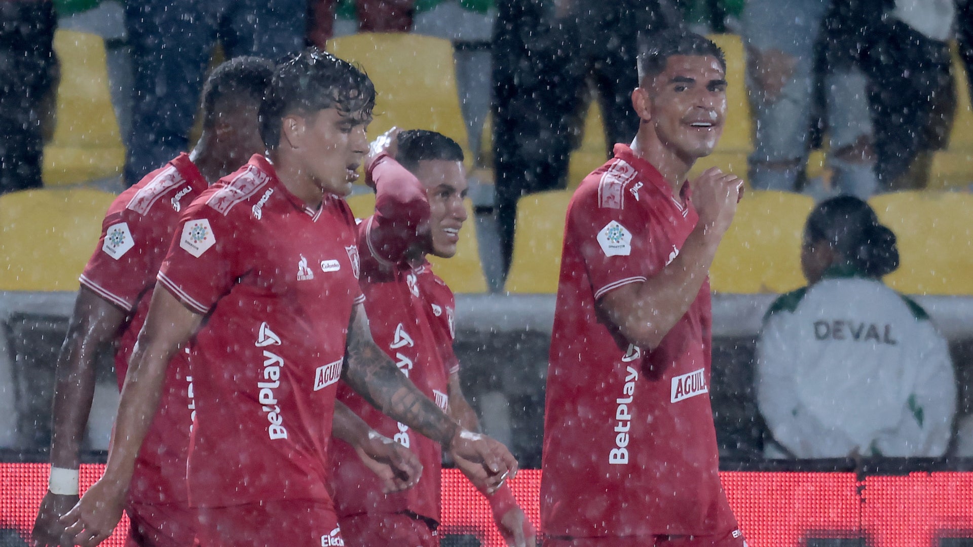 América de Cali recibe a Junior por la fecha 2 de cuadrangulares - VizzorImage