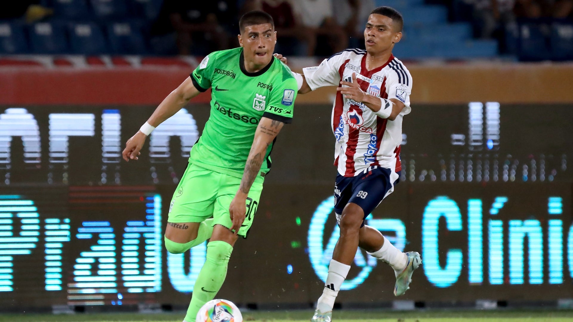 Juan Bauza y Jose Enamorado en Junior vs Nacional - VizzorImage