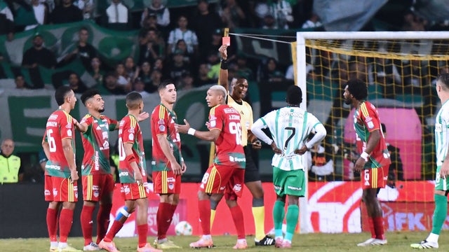 Jermein Peña fue expulsado ante Nacional