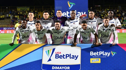 Doble expulsión en Fortaleza vs Bucaramanga - VizzorImage