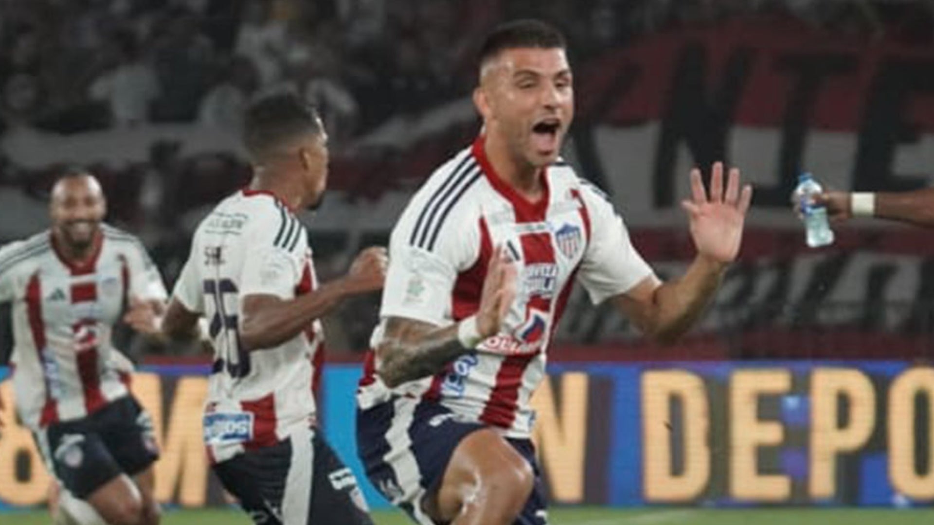 Titi Rodriguez marco el gol del triunfo de Junior a Nacional - @JuniorClubSA