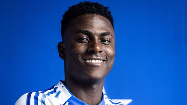 Néiser Villarreal firmó su contrato con Cruzeiro _ foto_ neyserdavid_23