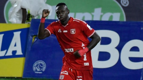 América perdonó a Medellín en los primeros minutos