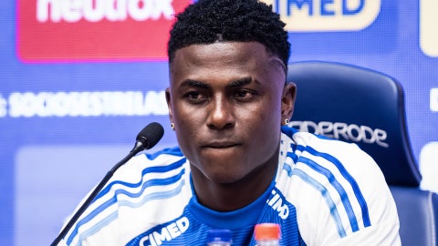 Néiser Villarreal fue presentado en Cruzeiro (1)