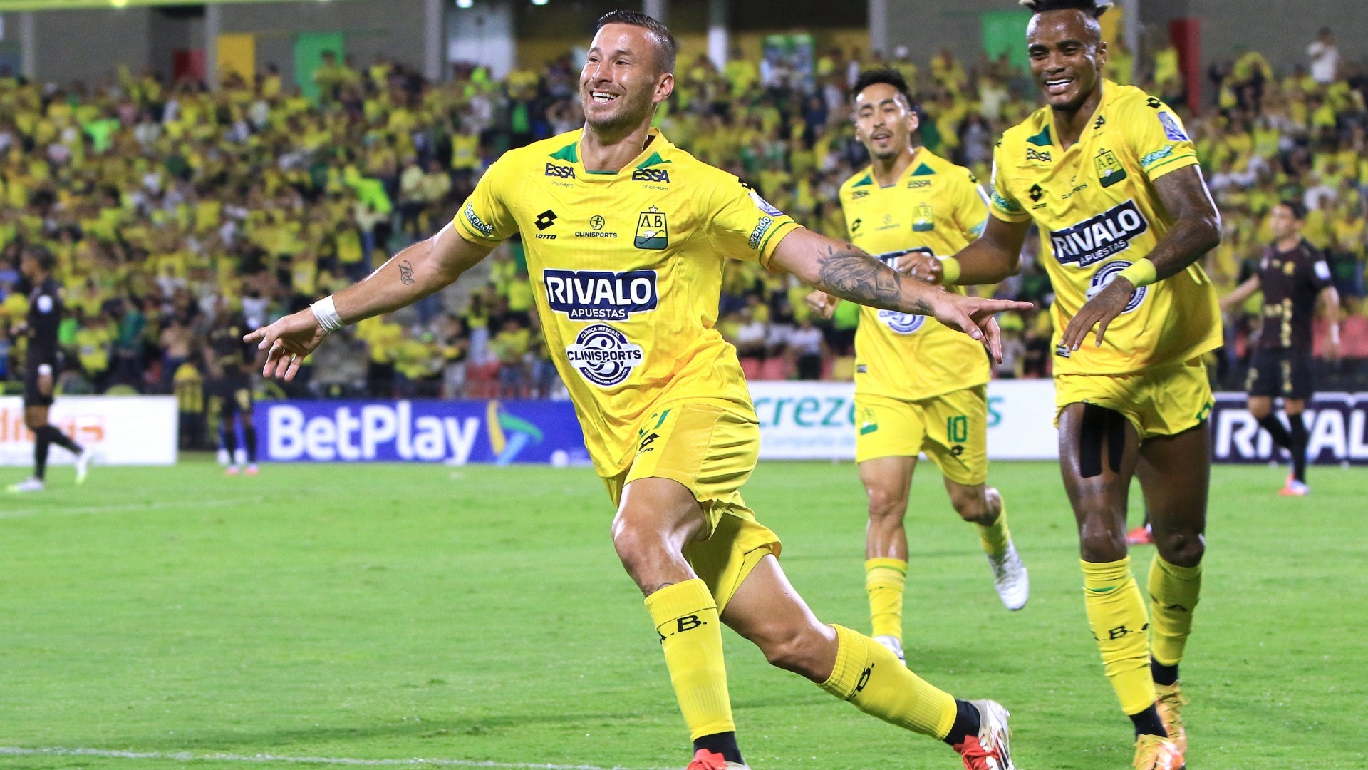 Luciano Pons cASI ABRE EL MARCADOR